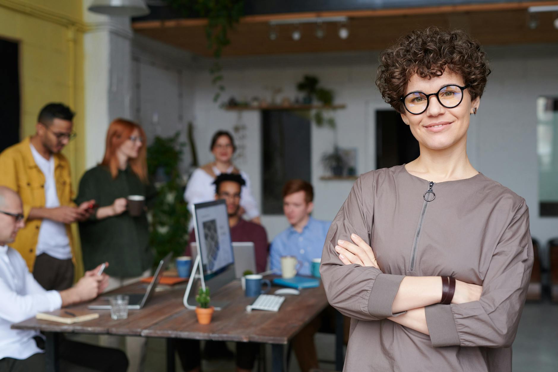 Numerologia Personalidad 8 
photo of woman wearing eyeglasses